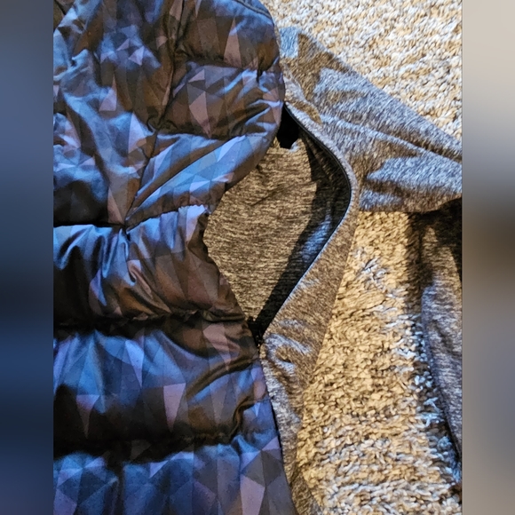 STUNNING LULULEMON FLUFF OFF GOOSE PUFFER JACKET - Picture 10 of 10
